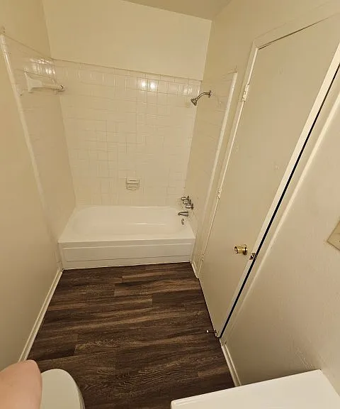 605 W Oak St #14 — Photo 6