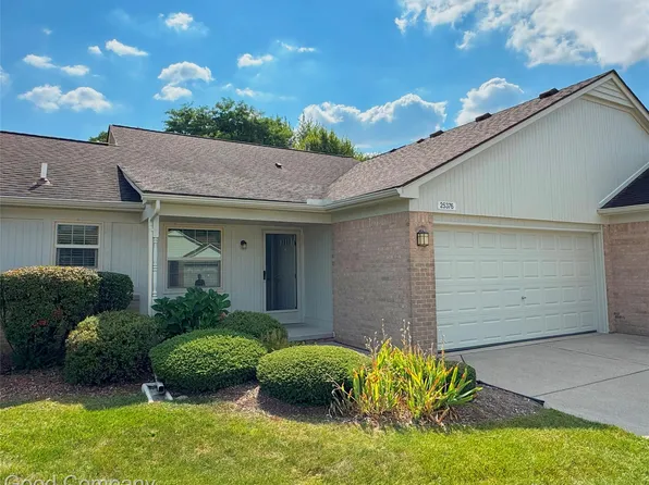 25376 Samantha Dr #43, New Baltimore, MI 48051