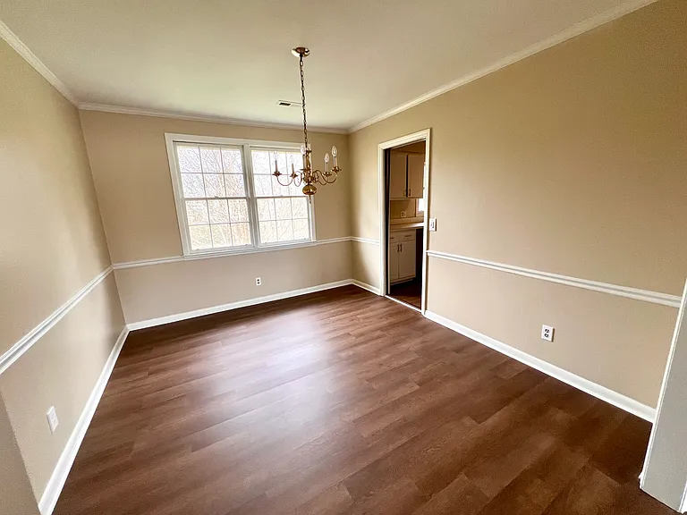 600 Brooks Rd — Photo 22