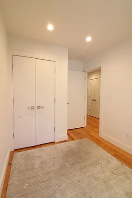 Rented by Oxford Property Group | media 13