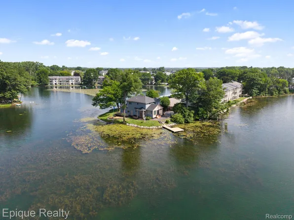 800 Kimberly, Lake Orion, MI 48362
