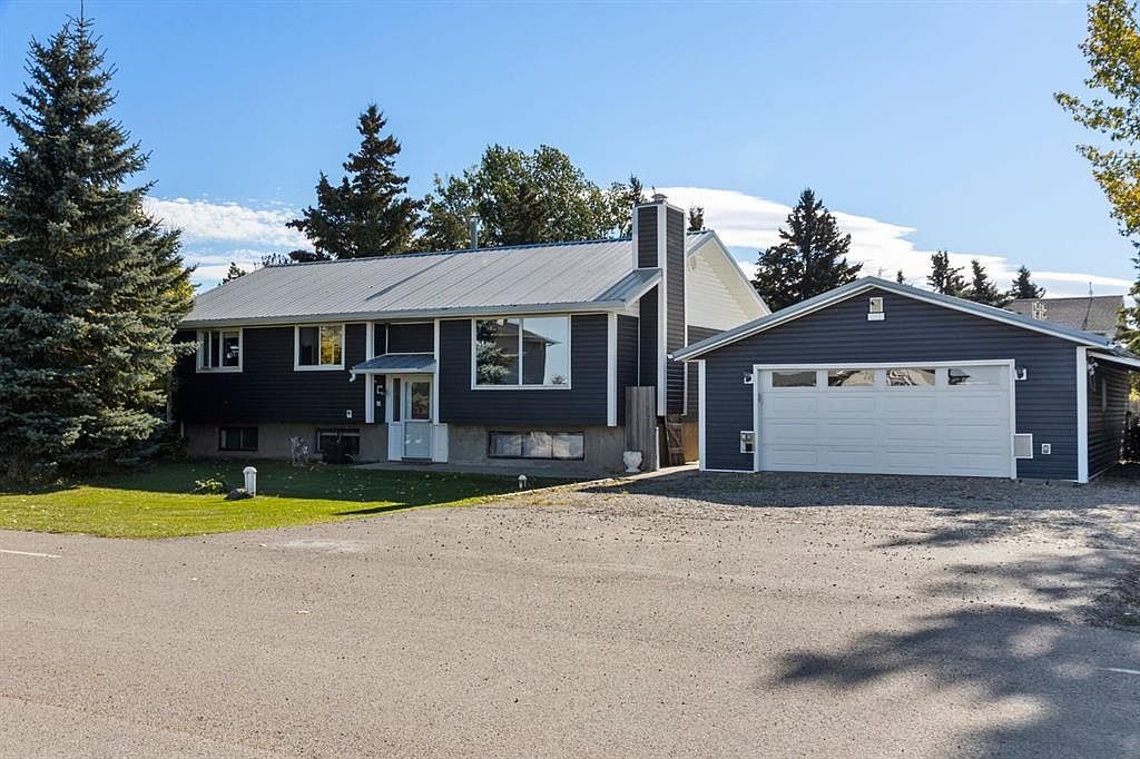 213 NW Railway Ave, Wheatland County, AB T1P 0X8 MLS A2168557 Zillow