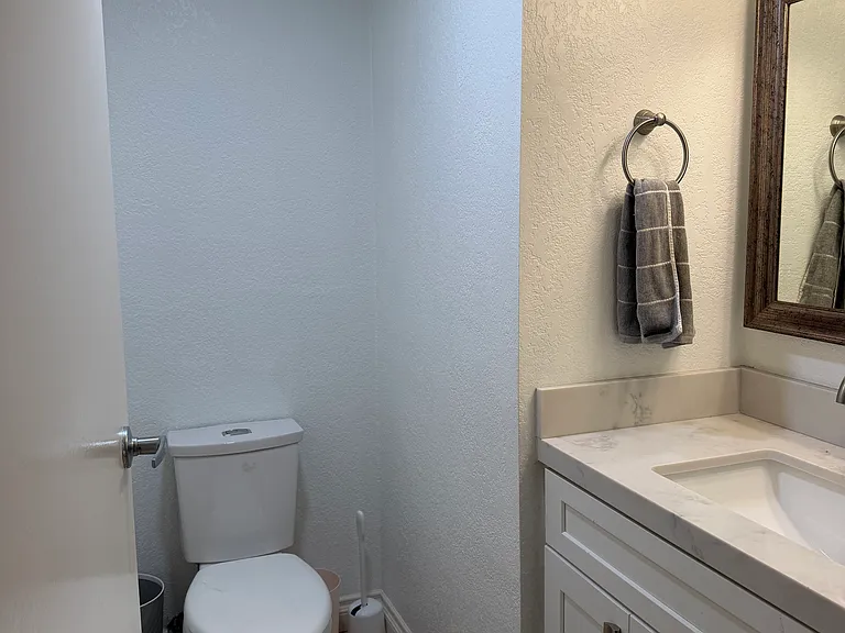3984 La Jolla Village Dr — Photo 5