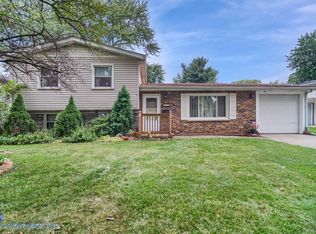 1034 N Wheeler St, Griffith, IN 46319