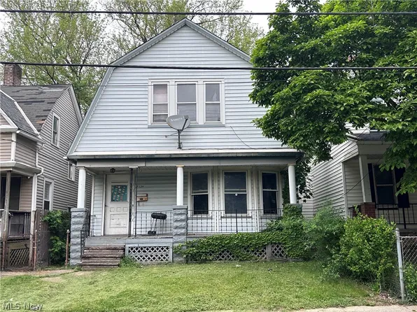 7529 Spafford Rd, Cleveland, OH 44105