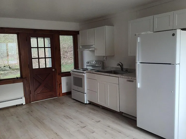 65 S Main St #B — Photo 13