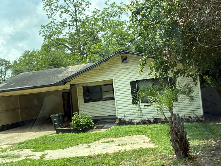 1114 Joe Louis St — Photo 4