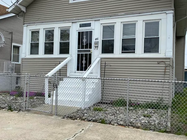 441 N Connecticut Ave, Atlantic City, NJ 08401