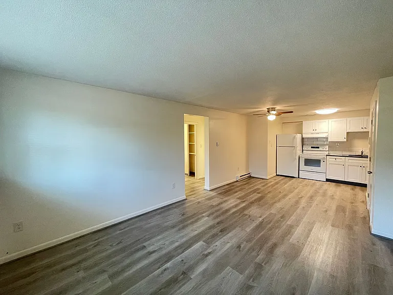 181 Loudon Rd #203 — Photo 7