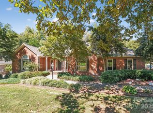 208 Stone Ridge Dr, Salisbury, NC 28146