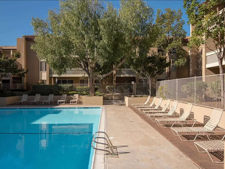 1855 Diamond St #114 — Photo 42