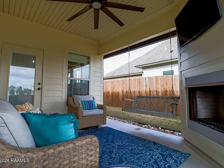 228 Crenshaw Dr — Photo 19