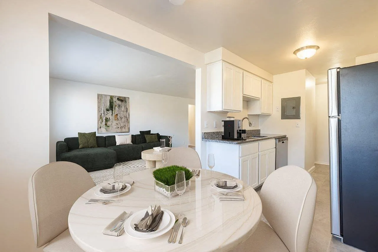 East Ridge Manor Apartment Homes — Photo 1