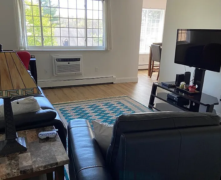 6 Canterbury Ct #6 — Photo 1