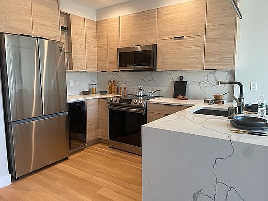 1st image of 30-57 Crescent St #6