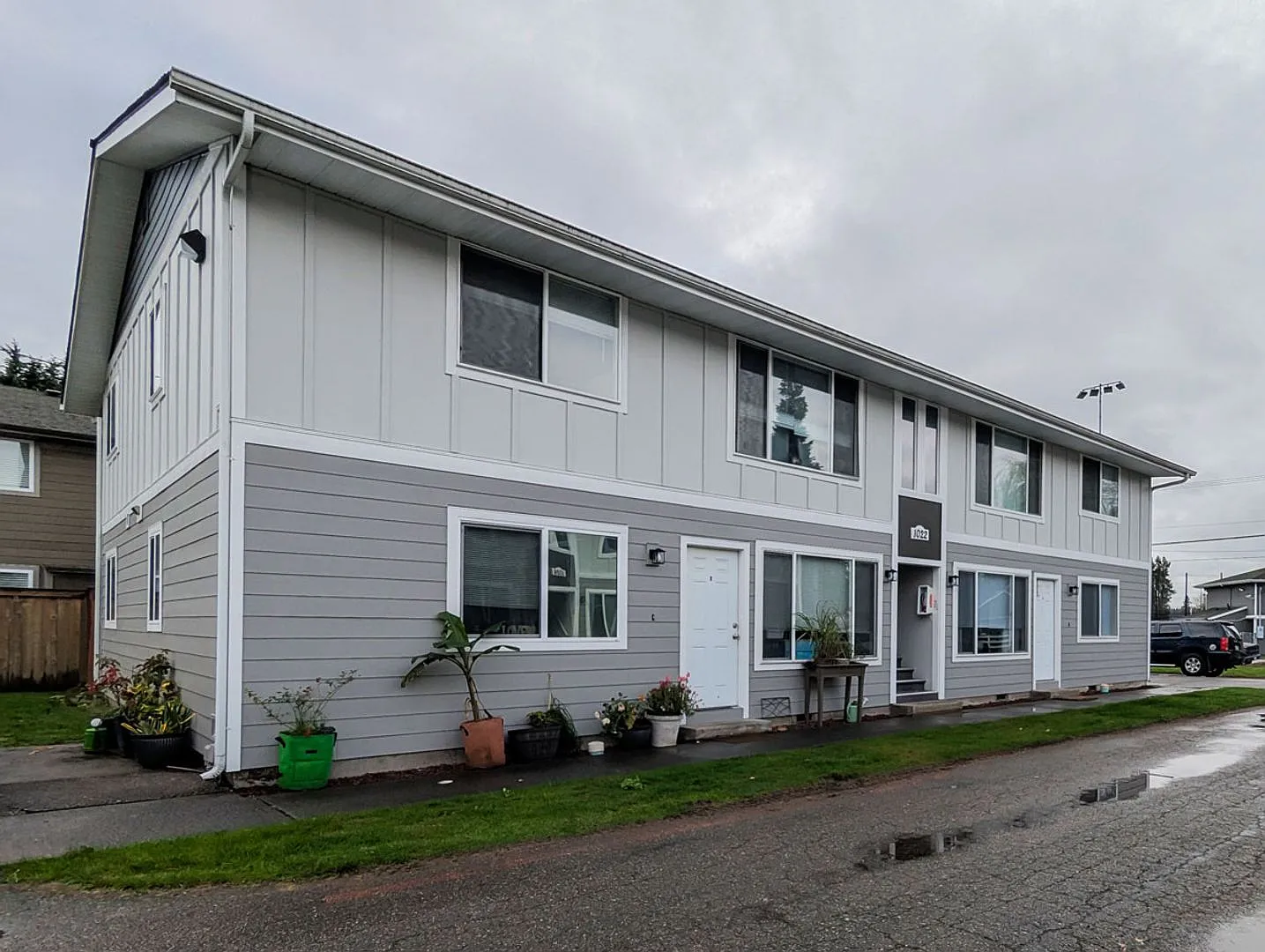 1022 Cedar Ave — Photo 1
