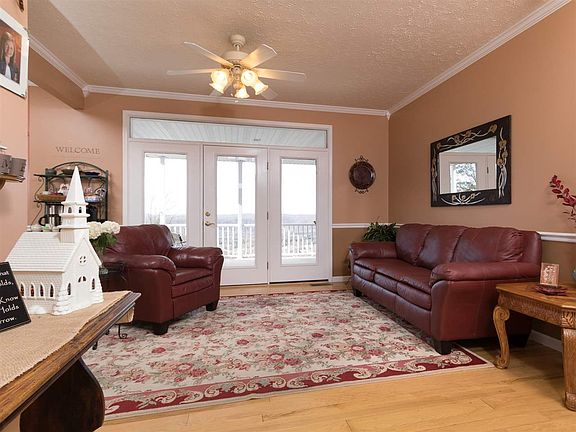 5th image of 203 Northwoods Dr