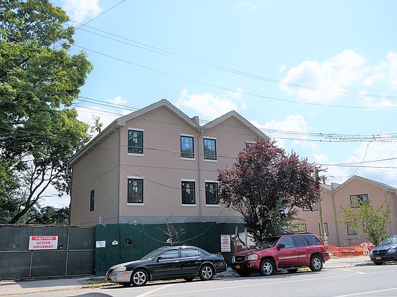 3rd image of 127 Targee St