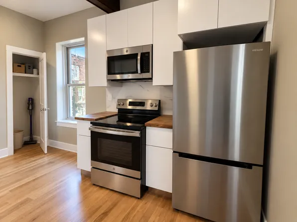 648 Prentis St APT 4, Detroit, MI 48201