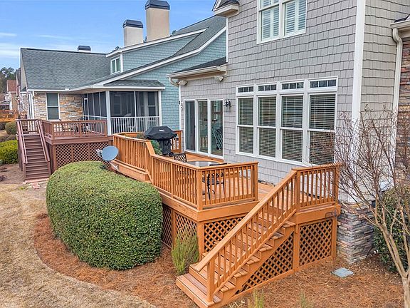 3rd image of 315 Arsenal Dr