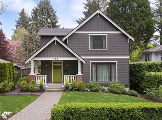 749 7th St, Lake Oswego, OR 97034