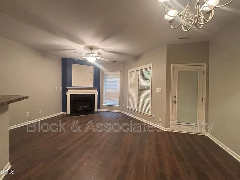27 Great View Ct — Photo 5