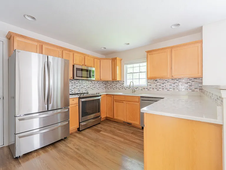 1115 E Azalea Ln — Photo 11