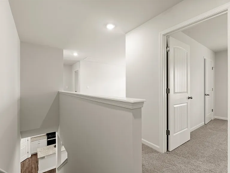 365 Belmont Dr — Photo 41