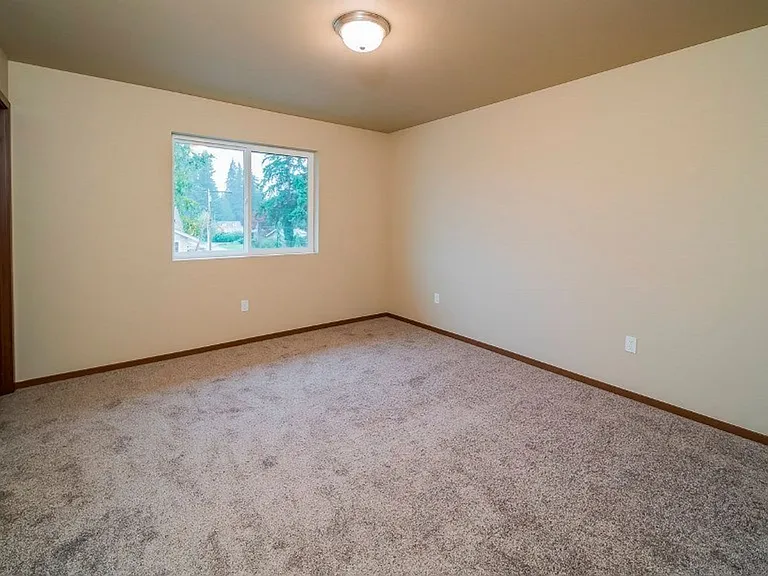 4303 113th Place NE — Photo 8