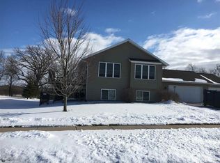 172 Deer Run, Fall River, WI 53932