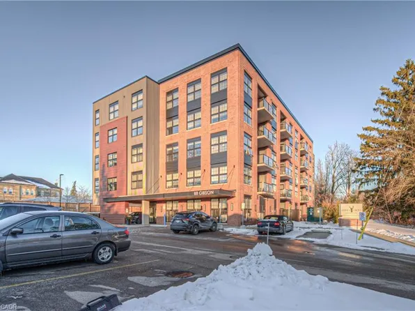 88 Gibson St #405, North Dumfries, ON N0B 1E0