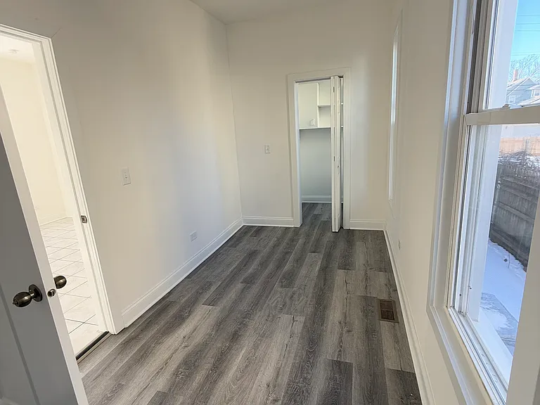 110 N 17th Ave #1 — Photo 5
