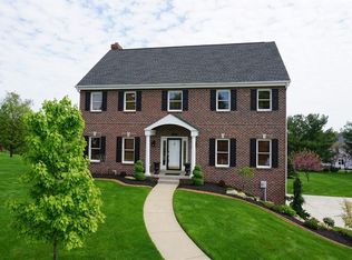 611 Redwood Ct, Cranberry Township, PA 16066