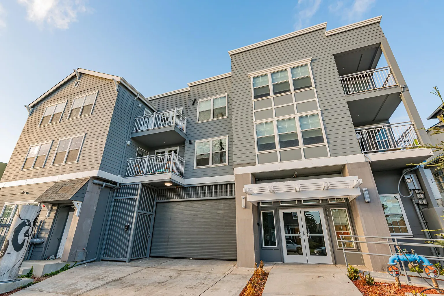 317 Lester Ave #102 photo 1