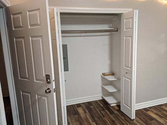 5th image of 3121 Linwood Ave #1