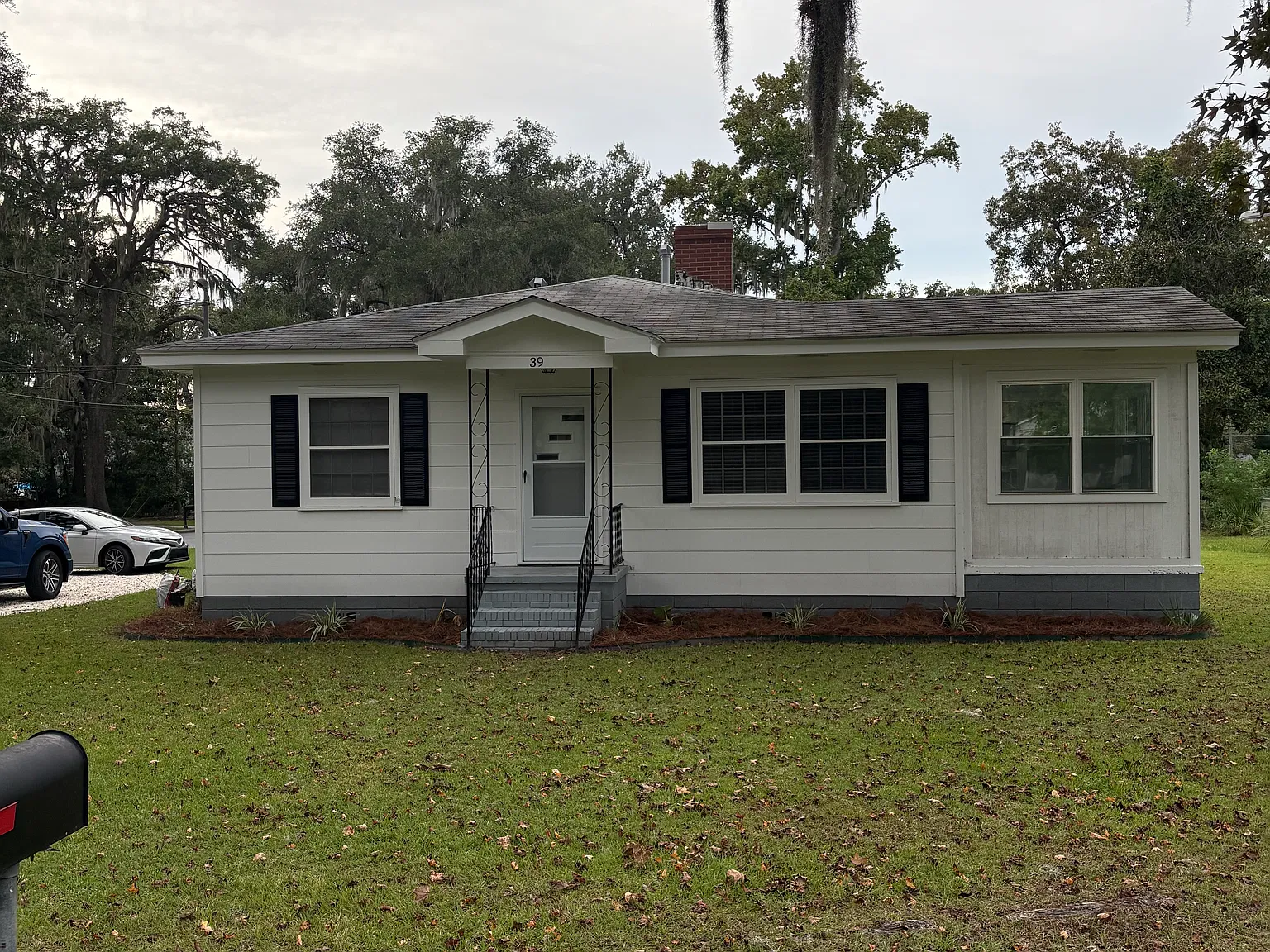 3 bed, 1080 sqft, $2,350 — Photo 1