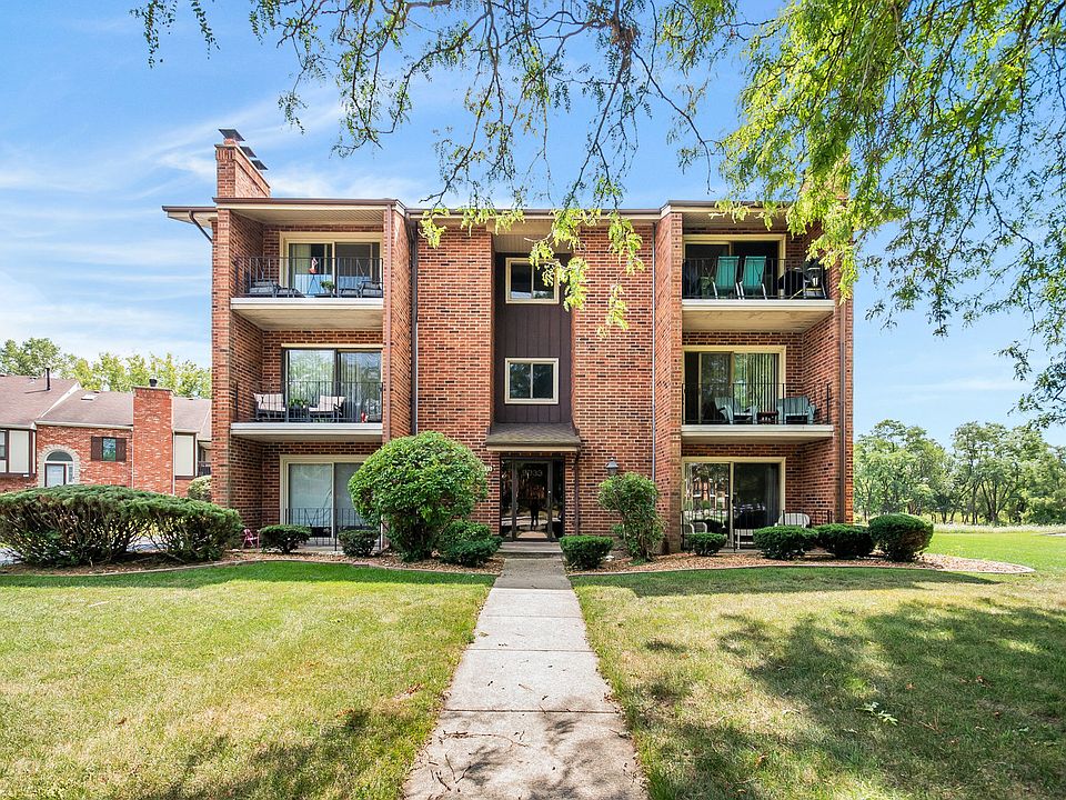 1st image of 9933 Treetop Dr APT 1W
