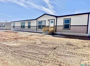 4205 Apple St, Carlsbad, NM 88220