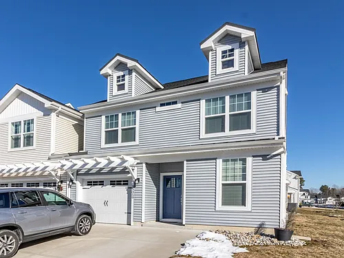 35059 Dundee St Photo 1