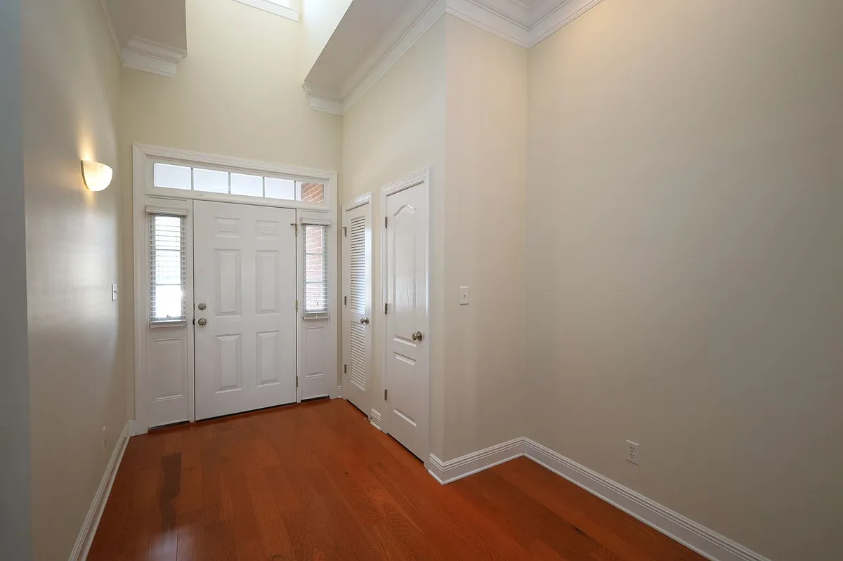 Building Photo - 3261 Jordan Way