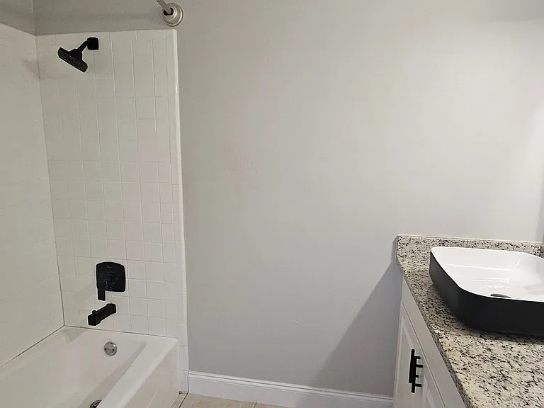 2625 Spring Valley Cir — Photo 11