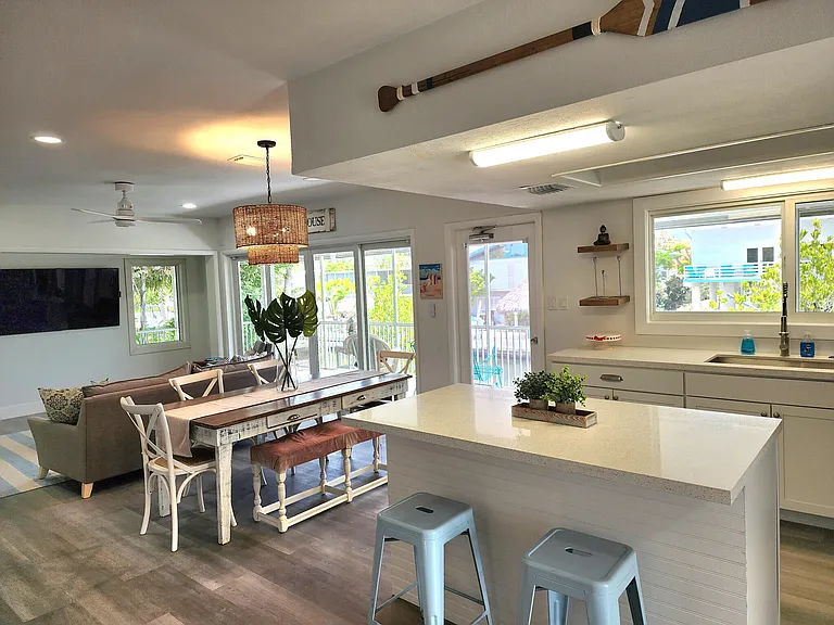 135 Tequesta St — Photo 11