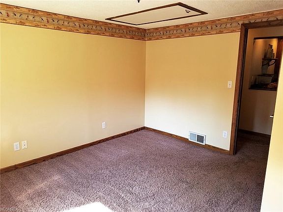 5th image of 2117 Elmwood Ave