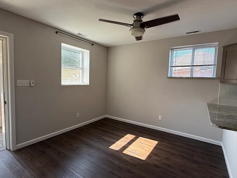 3175 Ivanhoe Ave — Photo 4