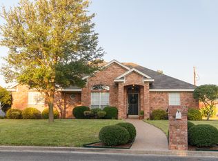 921 Crested Butte Dr, Hewitt, TX 76643