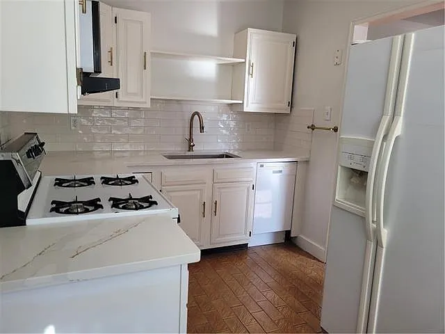131 Avalon Way — Photo 5