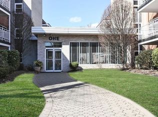 1 Wooleys Ln UNIT 1A, Great neck, NY 11023