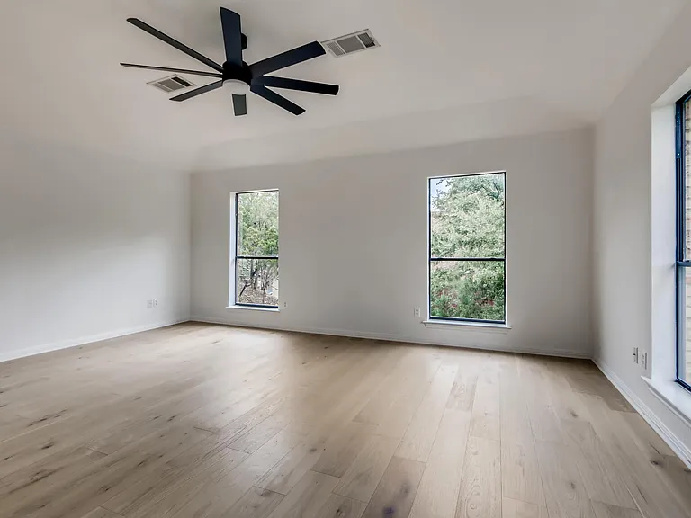107 Long Wood Ave — Photo 15