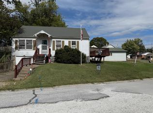 1125 Reams Rd, Boonville, MO 65233