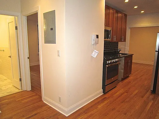 Rented by City Connections Realty | media 52